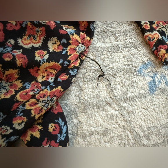 Jason Wu x RTR Floral Top - Picture 9 of 11